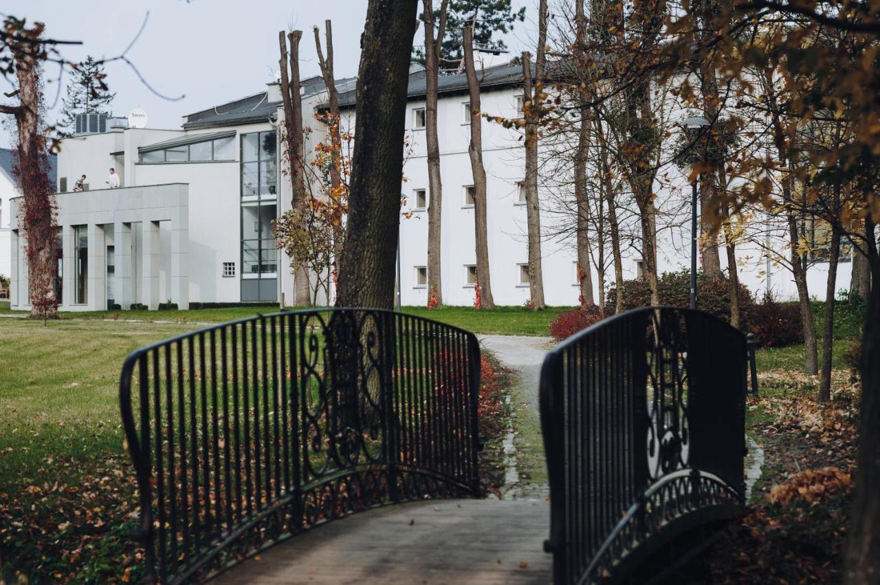 Hotel Palac Romantyczny Turzno Eksteriør bilde