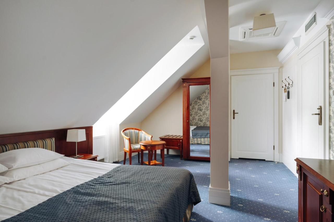 Hotel Palac Romantyczny Turzno Eksteriør bilde