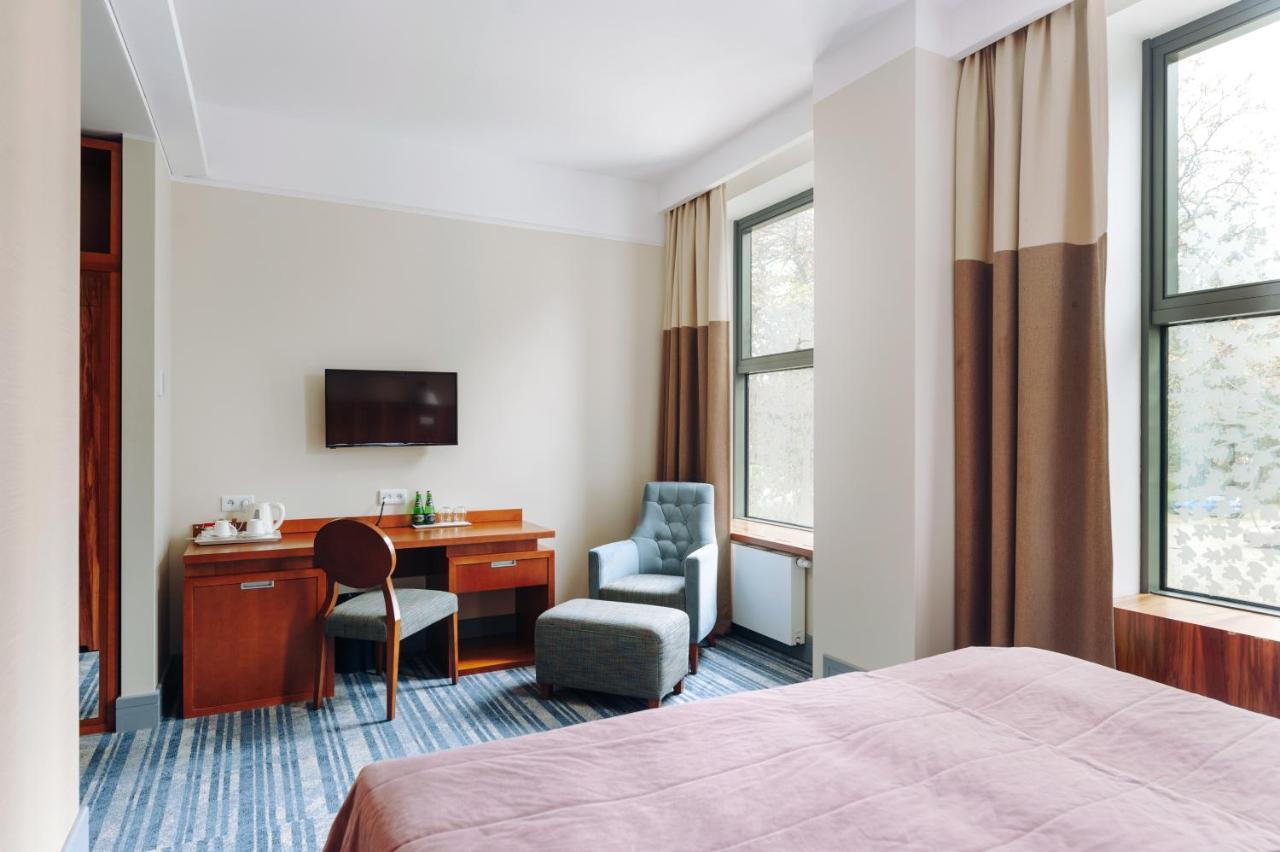 Hotel Palac Romantyczny Turzno Eksteriør bilde