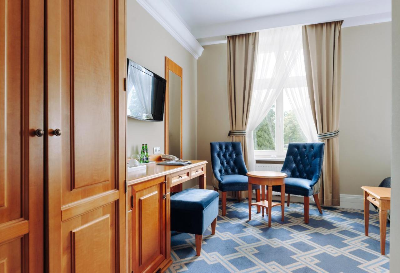 Hotel Palac Romantyczny Turzno Eksteriør bilde