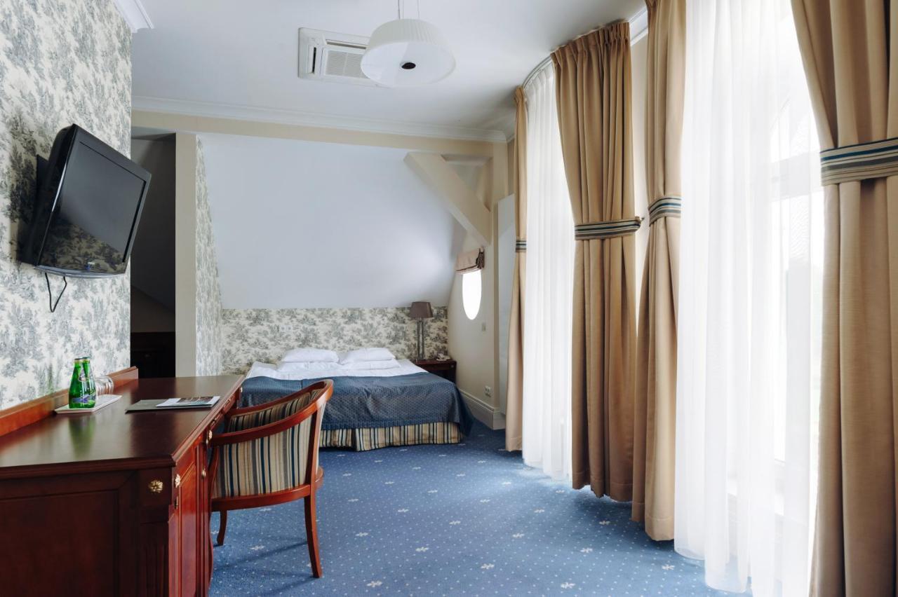 Hotel Palac Romantyczny Turzno Eksteriør bilde
