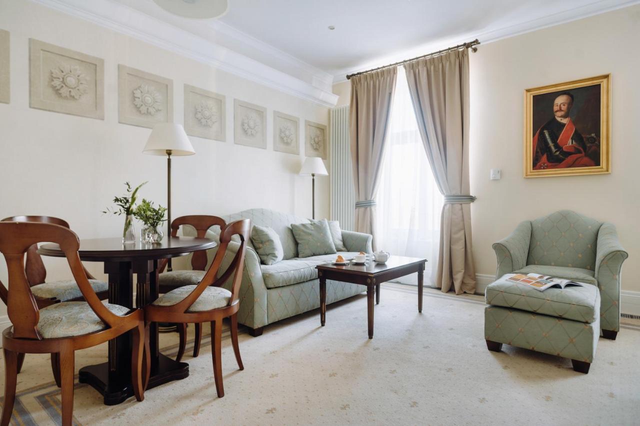 Hotel Palac Romantyczny Turzno Eksteriør bilde